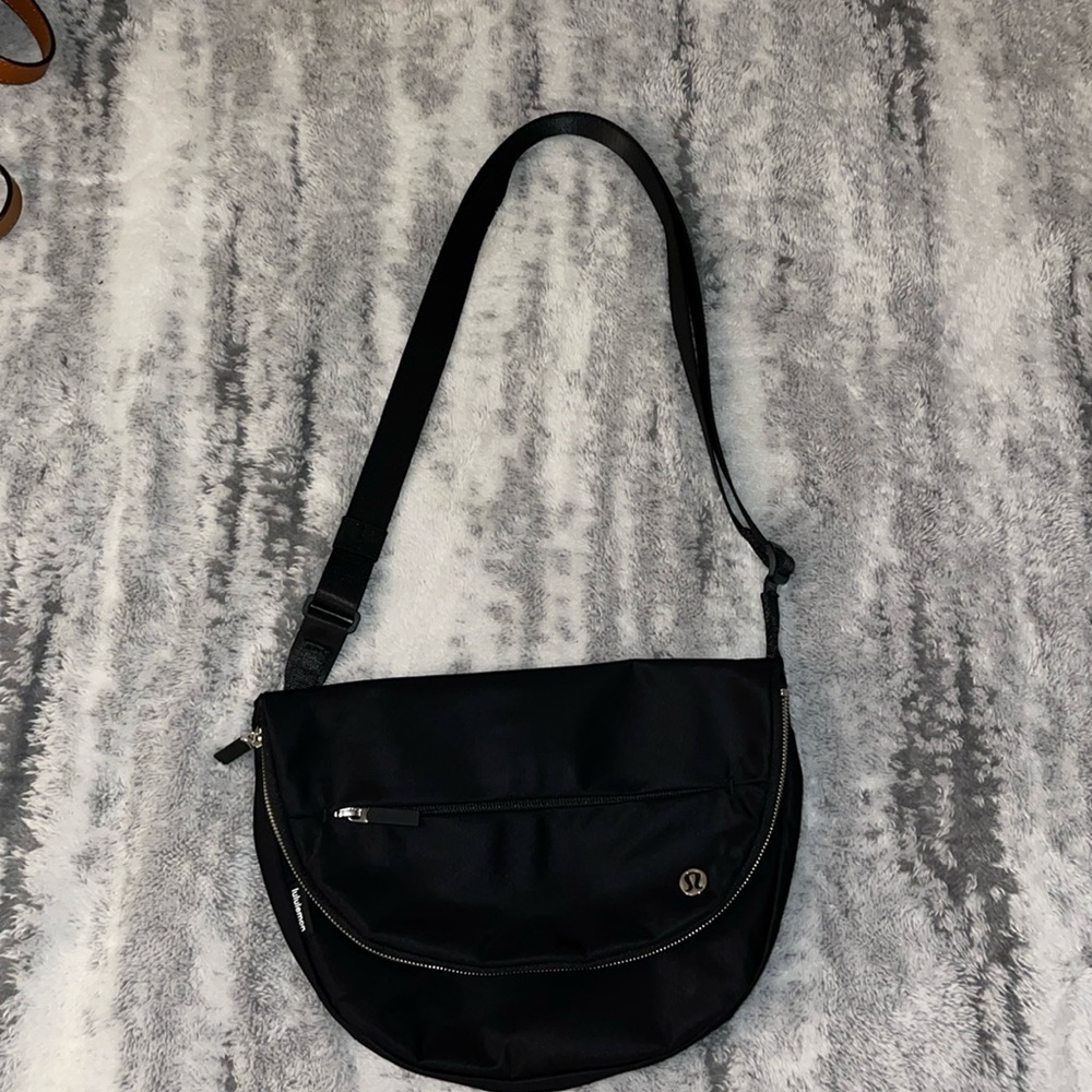 Lululemon Women’s Cross Body Bag